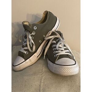 Converse gray low top sneakers